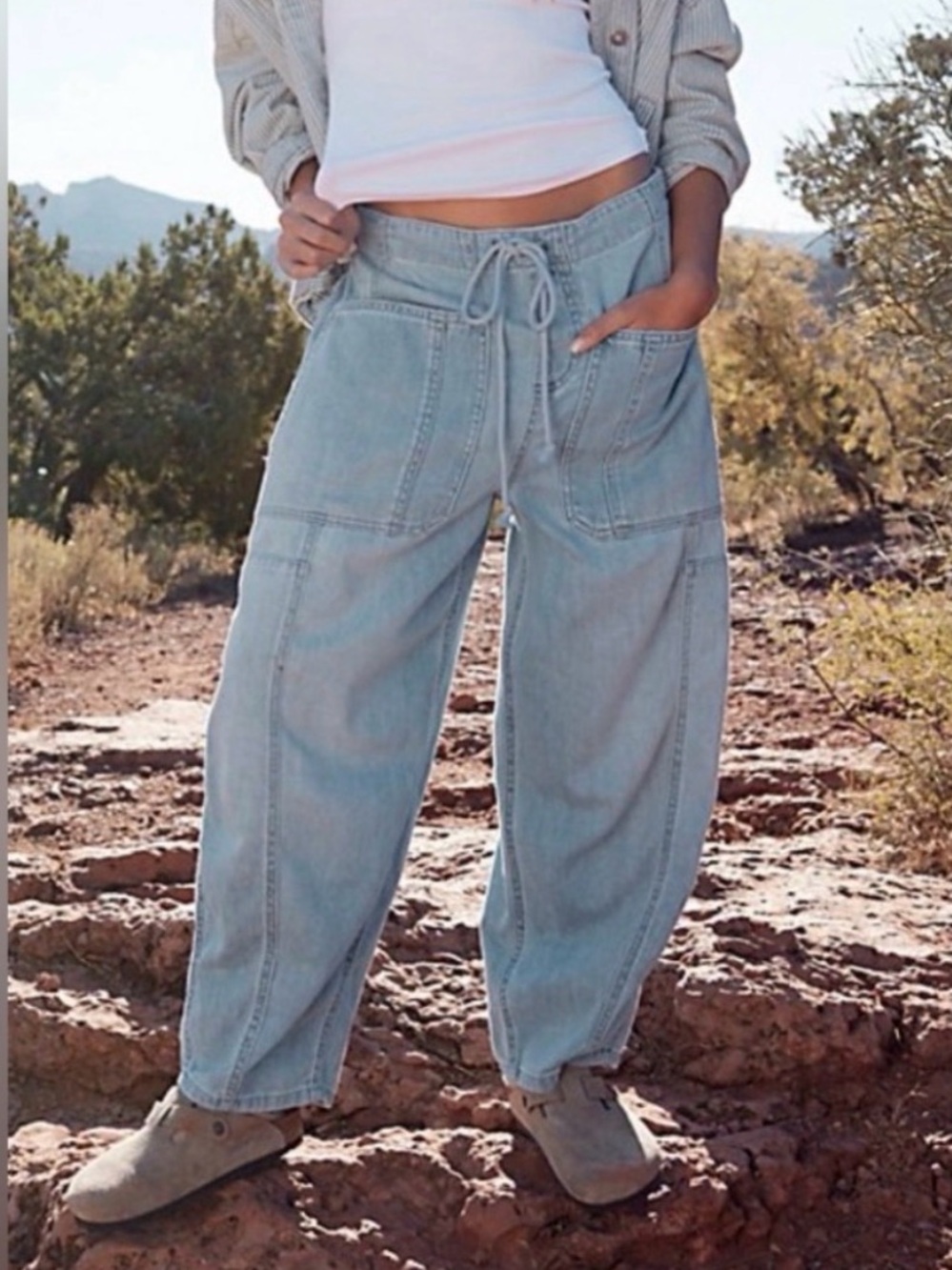 We The Free Silverton Pull-On Drawstring Barrel Jeans Womens Small Blue Denim